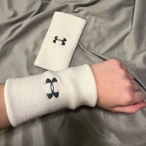 Under Armor 6 inch wristbands